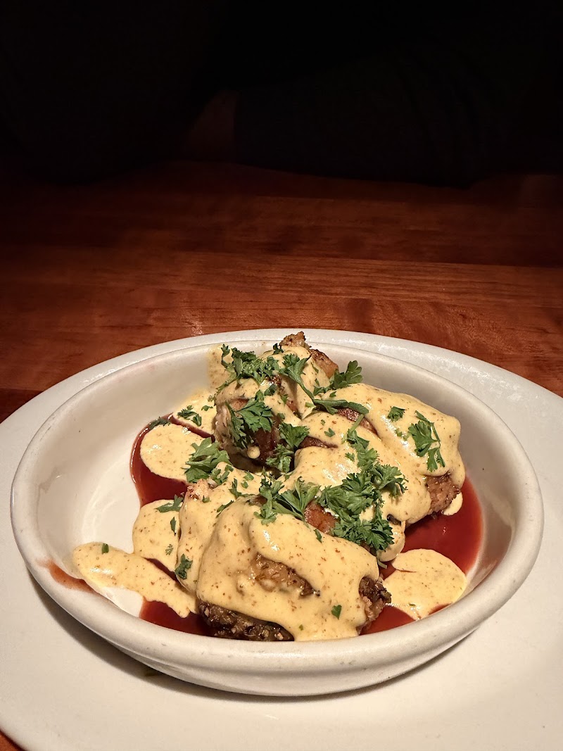 Sauced appetizer, warm glow