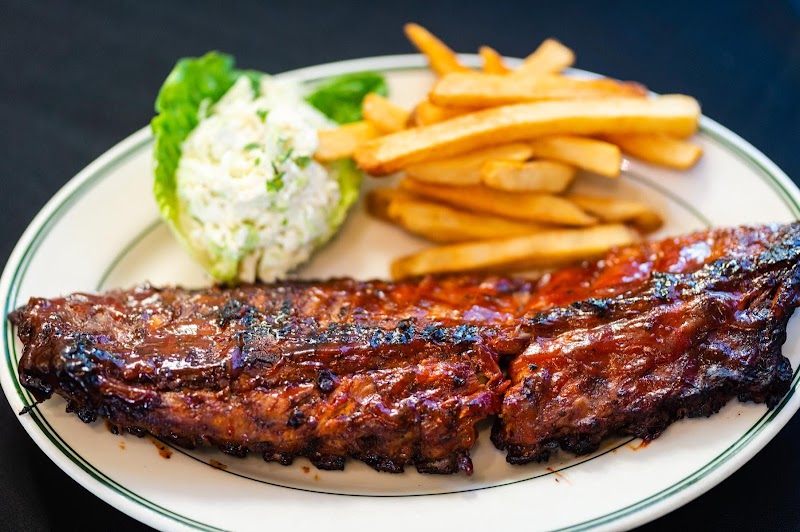 Glazed ribs with sides