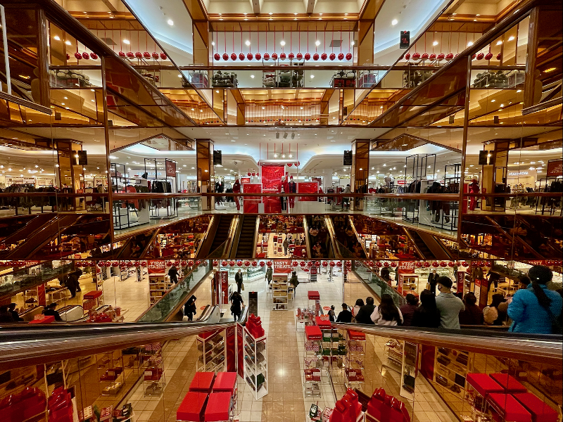 Vibrant multi-level shopping floors