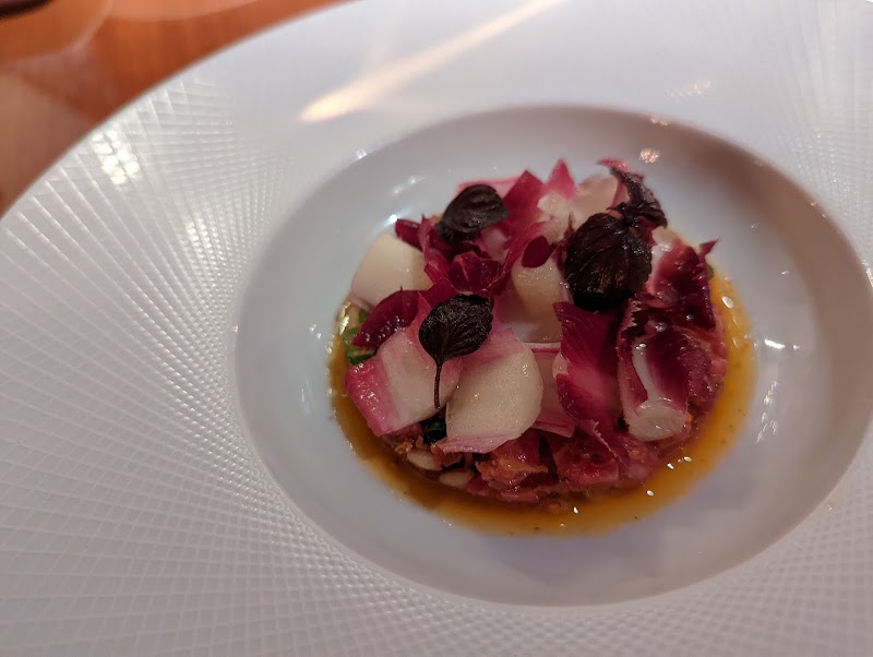 Delicate seasonal salad course