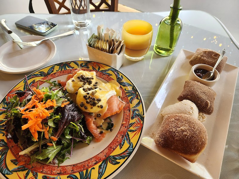 Eggs Benedict with caviar