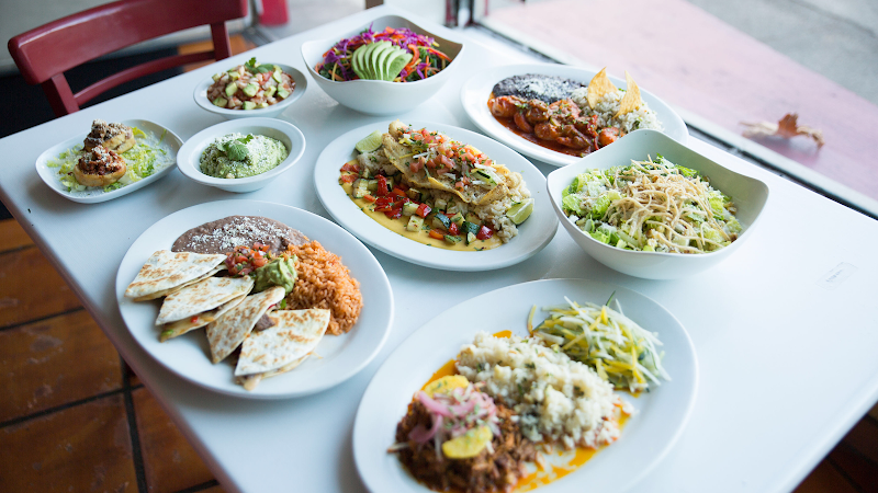 Spread of Mexican plates