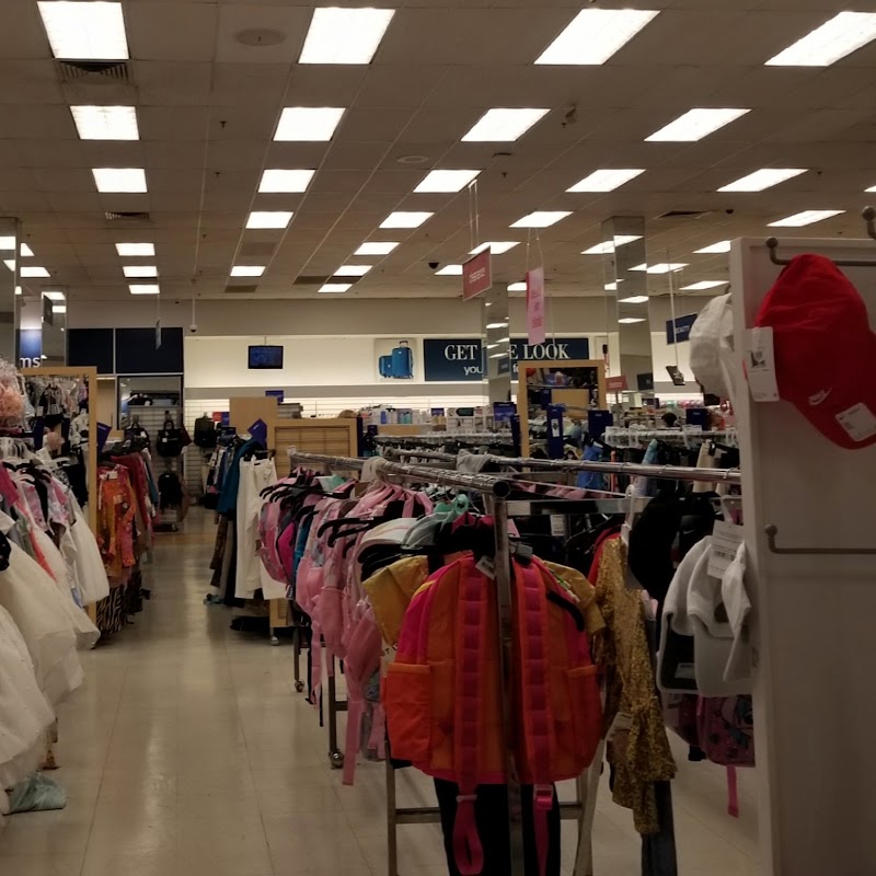 Wide clothing and accessories floor