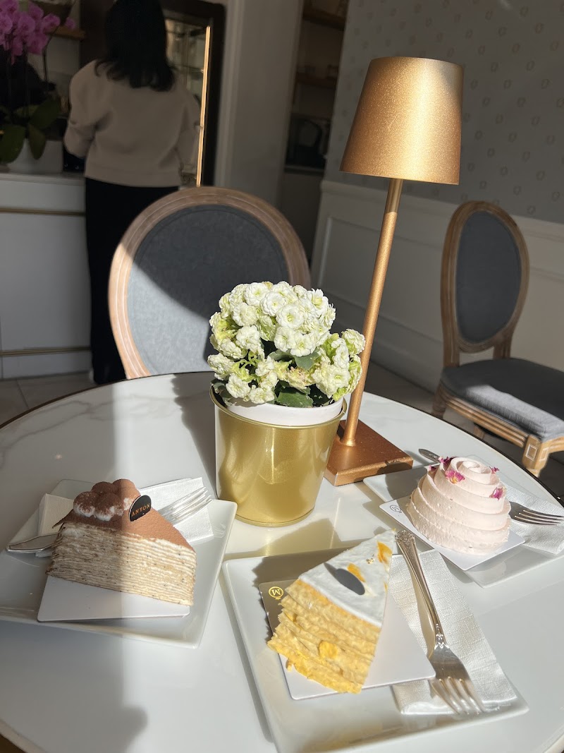 Crepe cakes in sunlight