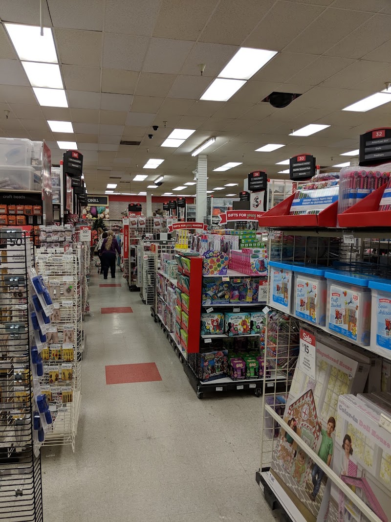 Wide aisles, organized supplies