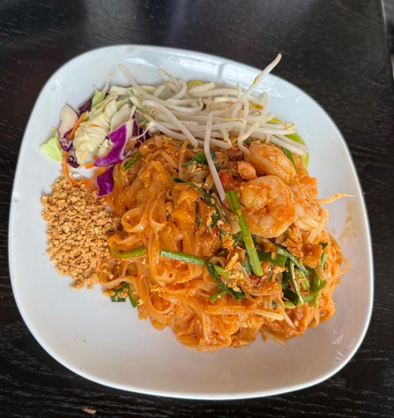 Pad Thai with shrimp