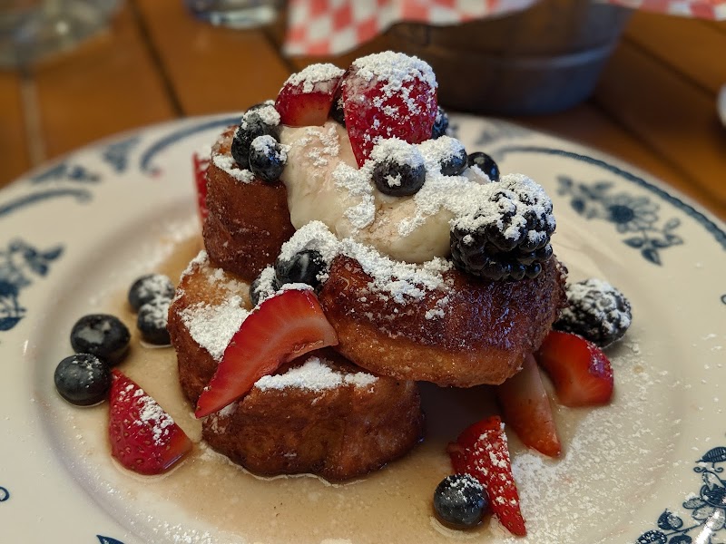 French toast with fresh berries