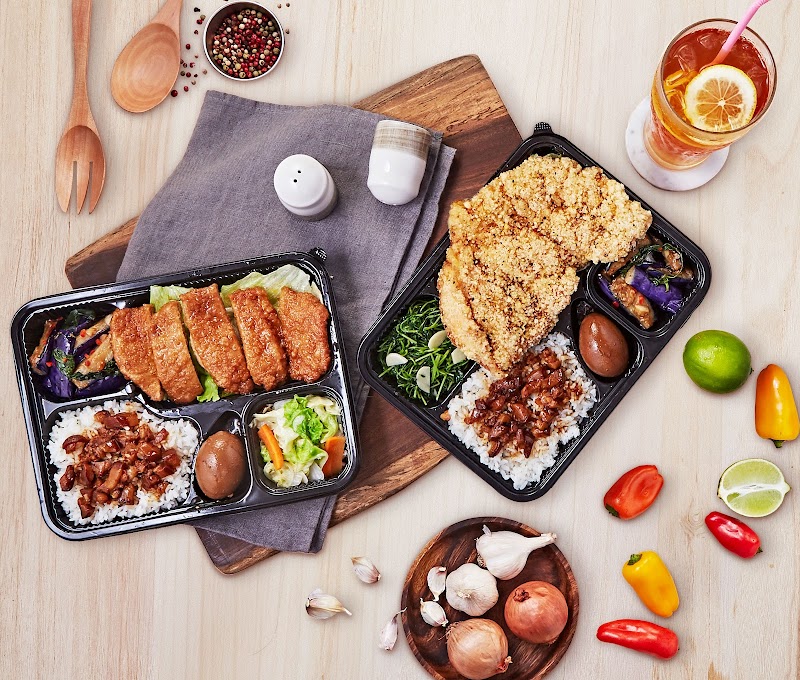 Signature bento boxes, ready