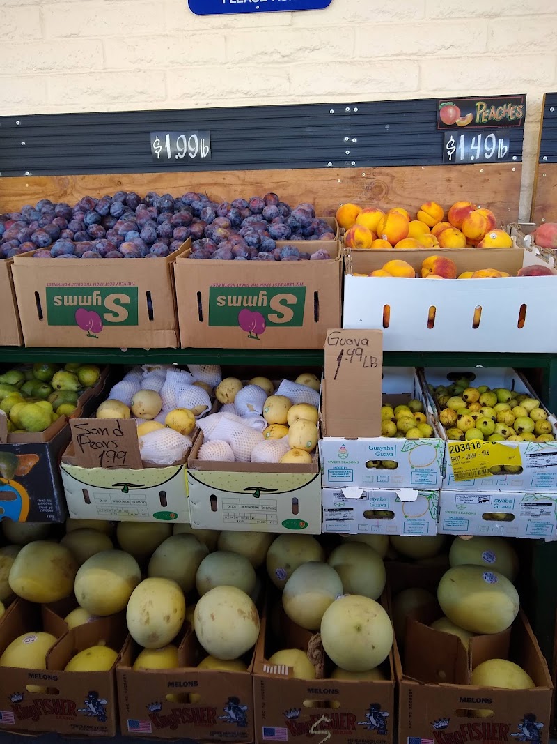 Seasonal fruit, unbeatable prices