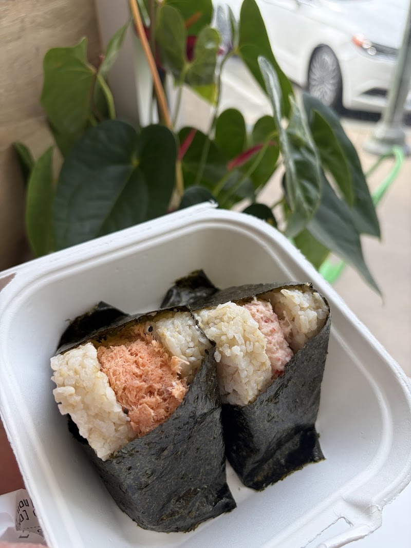 Generous fillings, nori-wrapped