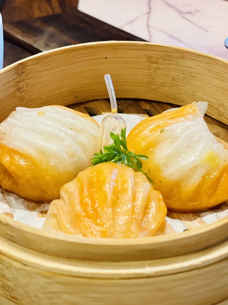 Delicate har gow, steamed fresh