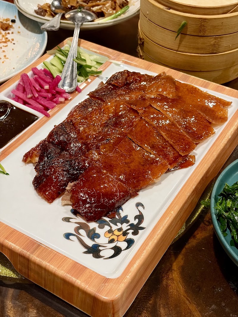 Glazed Peking duck, sliced