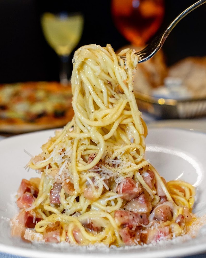 Classic carbonara, perfectly plated