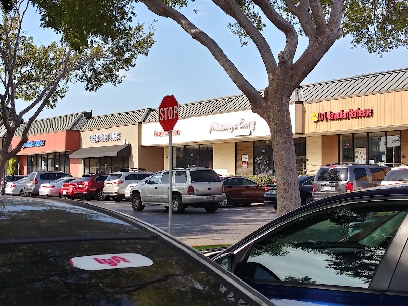 Retail storefronts with parking