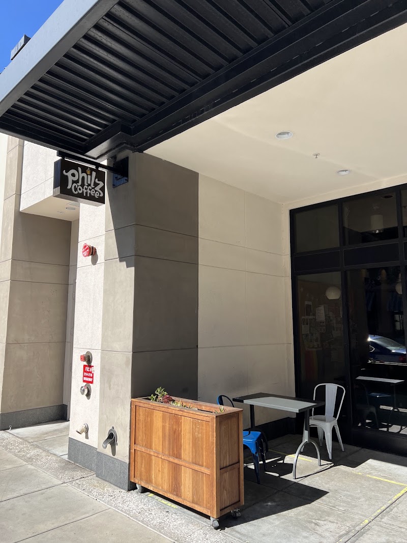 Sunny sidewalk seating outside