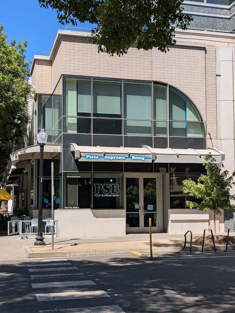 Downtown Sacramento corner spot