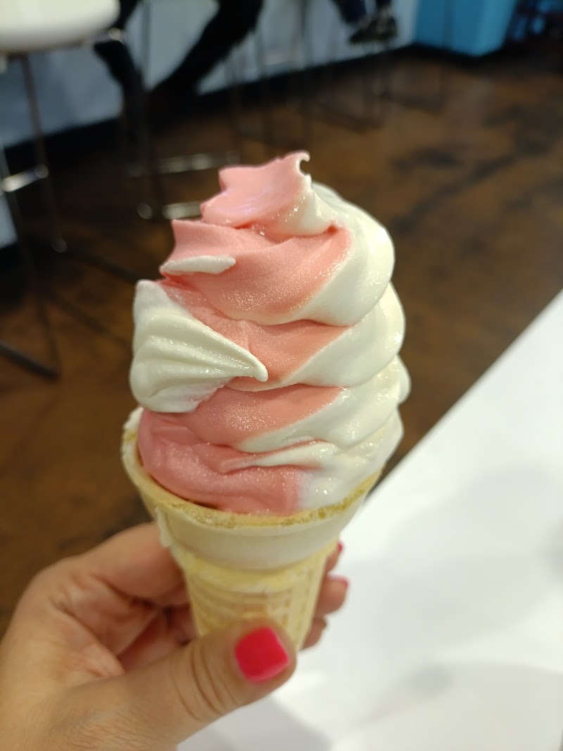 Swirled soft serve cone