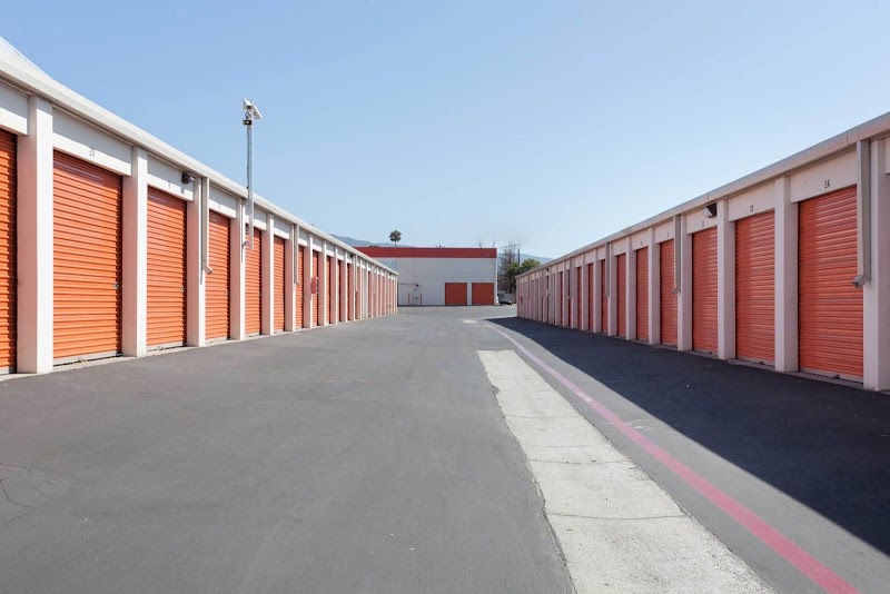 Drive-up units, open access