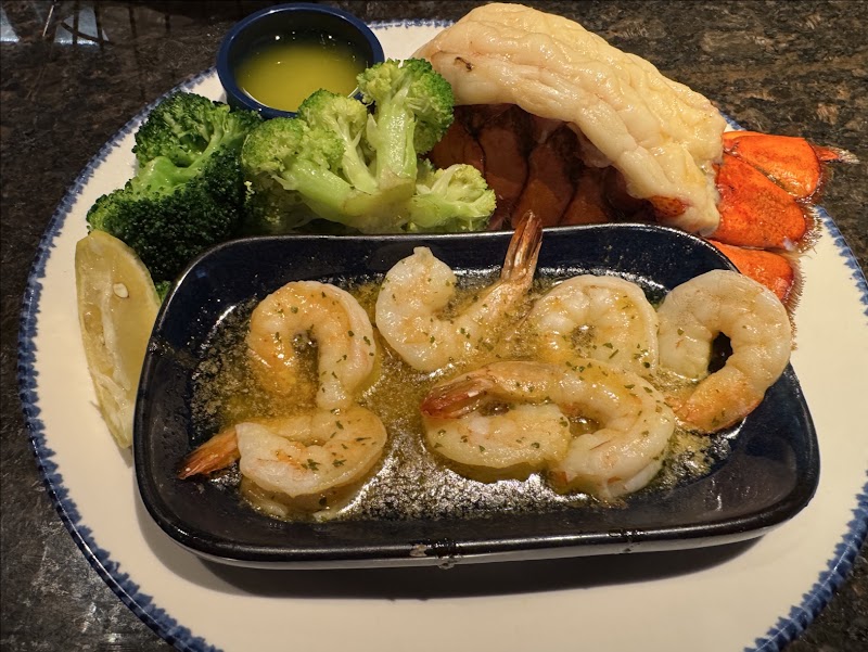 Shrimp and lobster surf plate