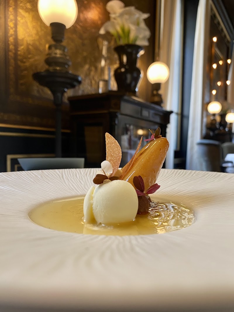 Elegant dessert, gilded salon