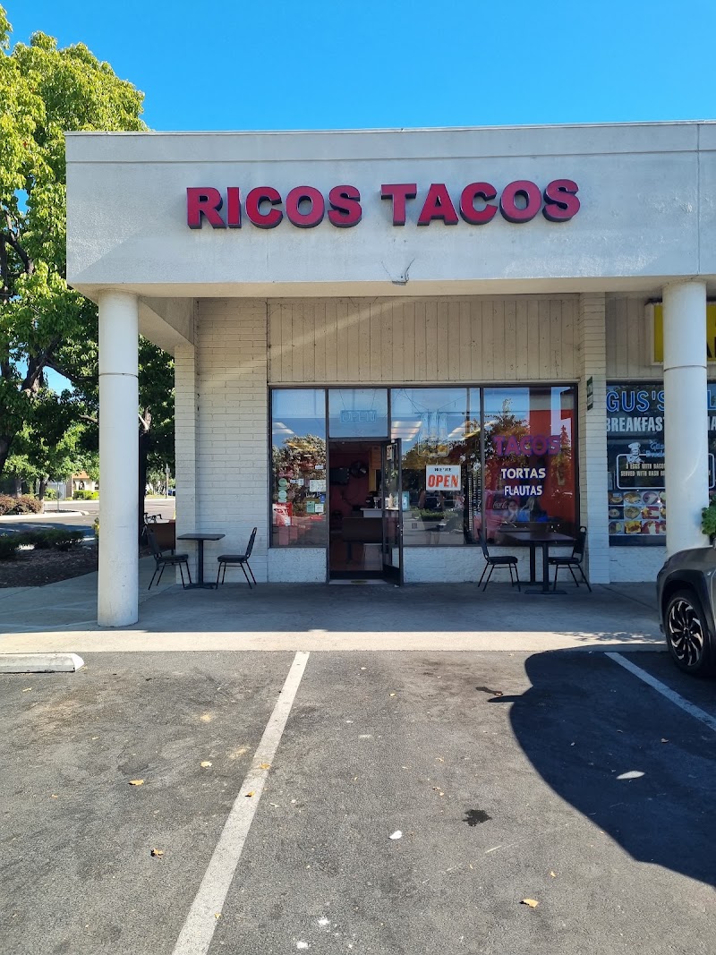 Casual neighborhood taco spot
