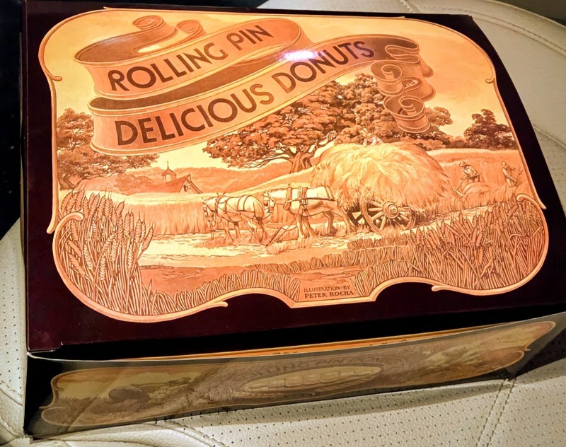Classic Rolling Pin donut box