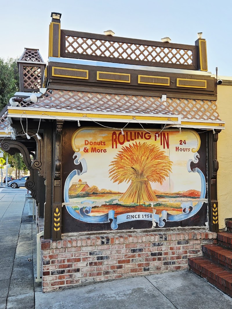 Open 24 hours, donuts more