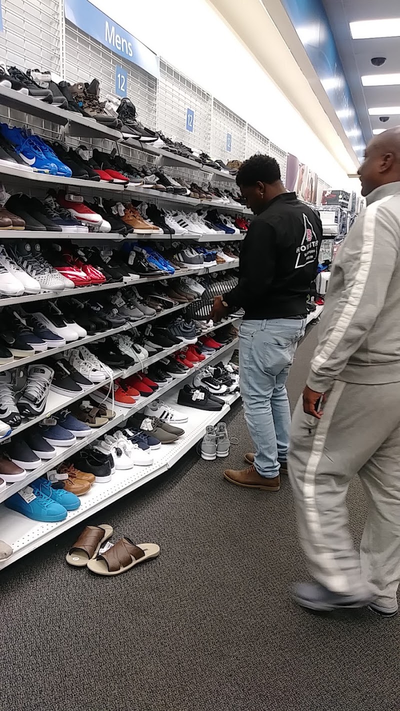 Men's shoes wall to wall