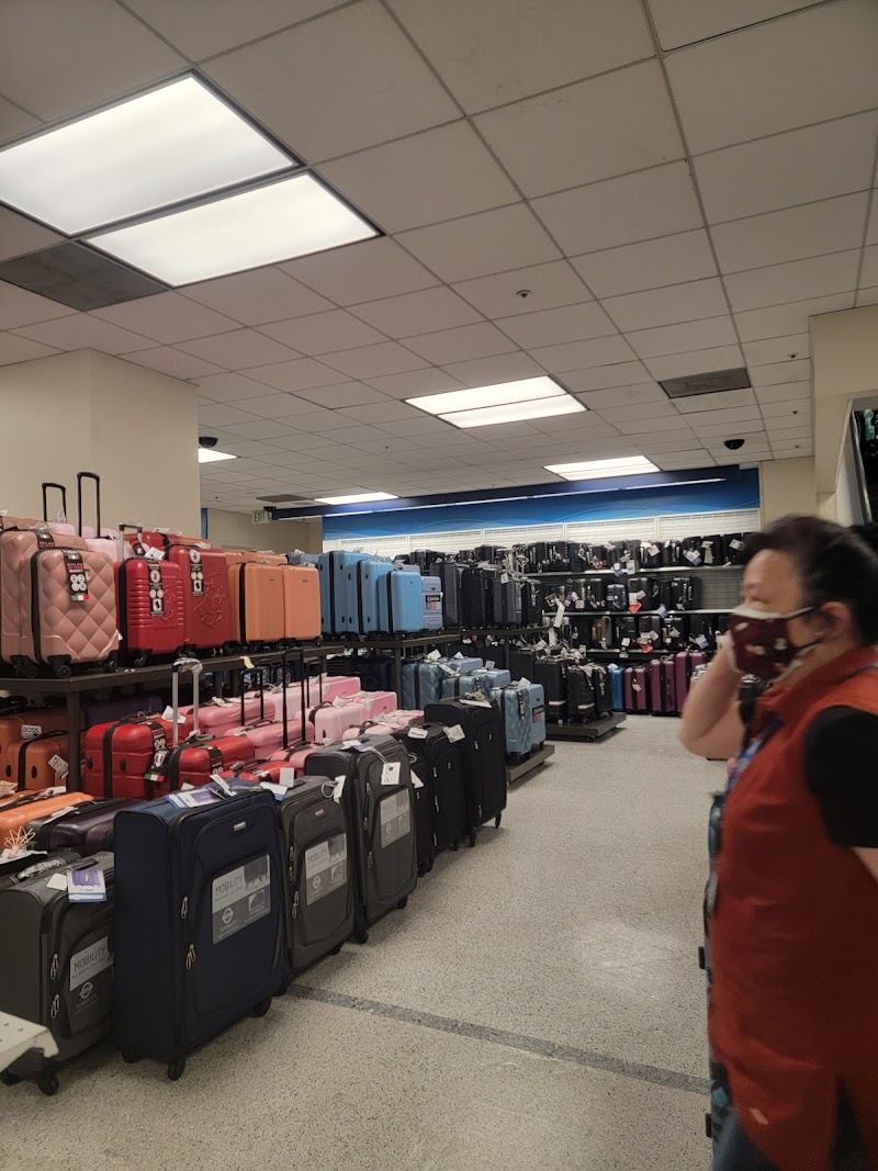 Luggage selection at great value