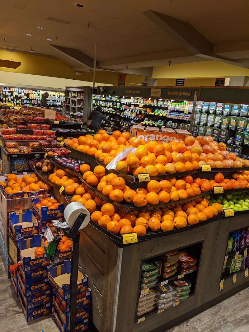 Fresh citrus produce display