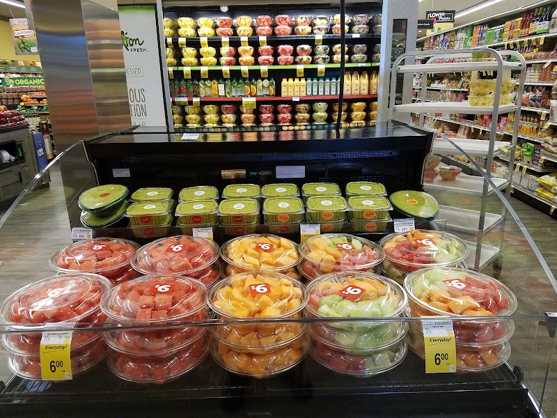 Ready-cut fresh fruit