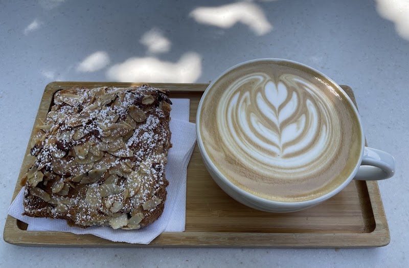 Latte and almond pastry pairing