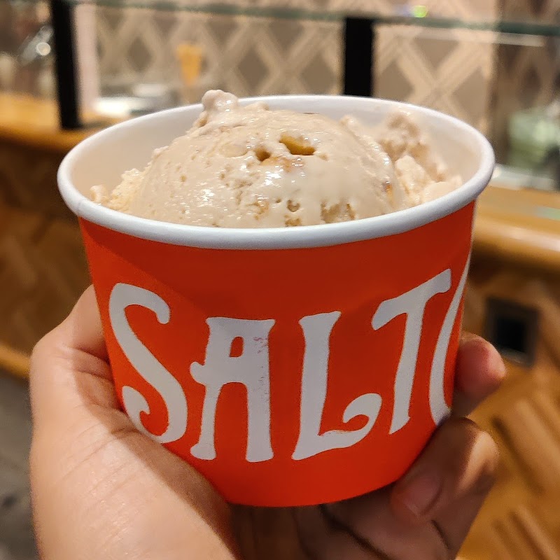 Generous scoop, bold flavors