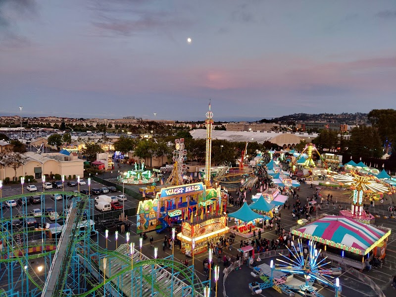Fair rides at dusk