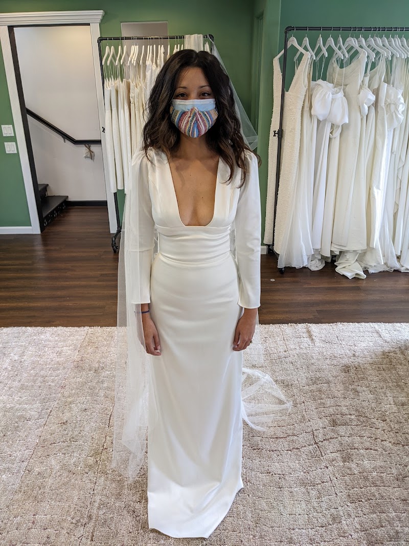 Deep-V gown, clean lines
