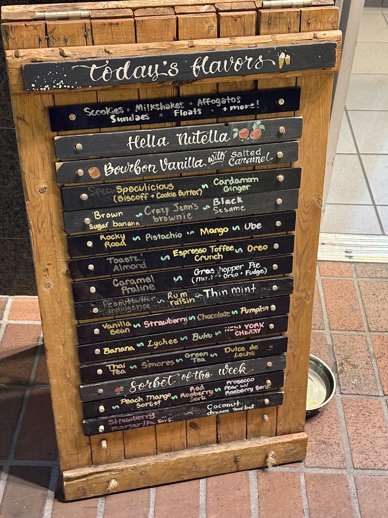 Rotating flavors, handwritten daily