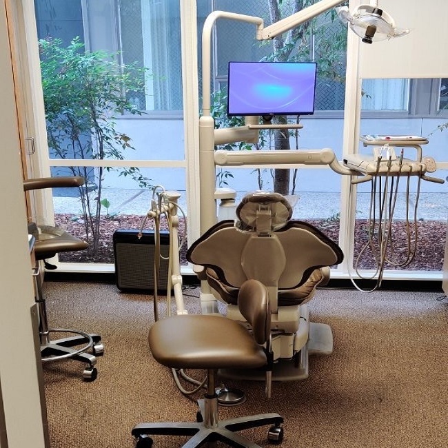 Calm, well-equipped treatment room