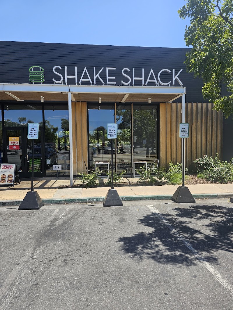 Shake Shack storefront, sunny day
