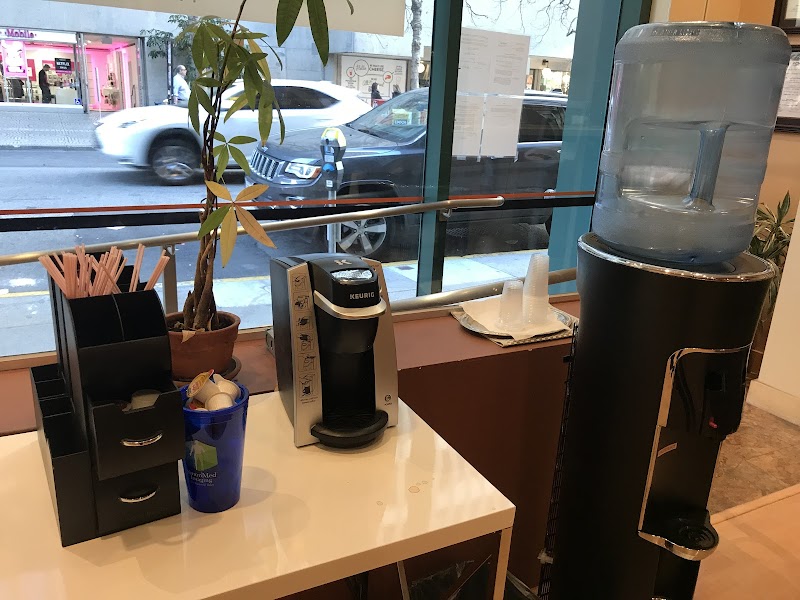 Complimentary refreshments in lobby