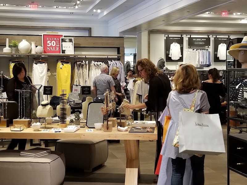 Relaxed upscale fashion browsing