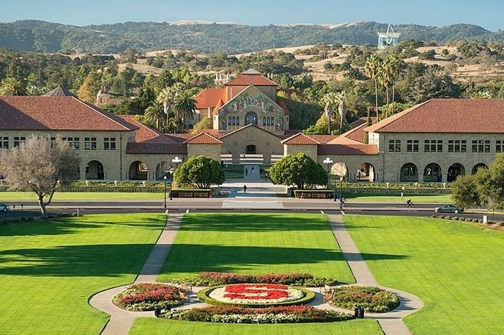 Oval lawn, hilltop backdrop