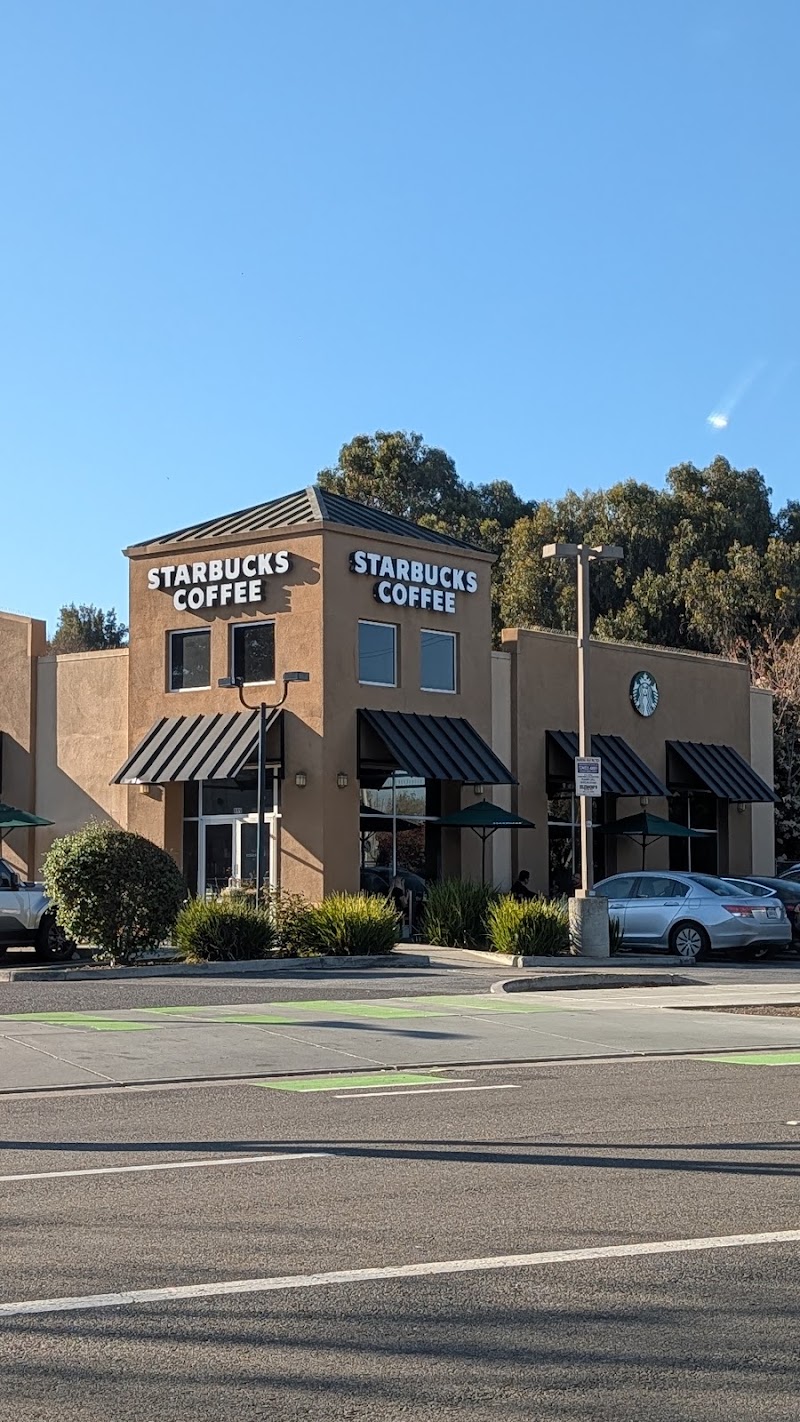 Sunny storefront, open seating