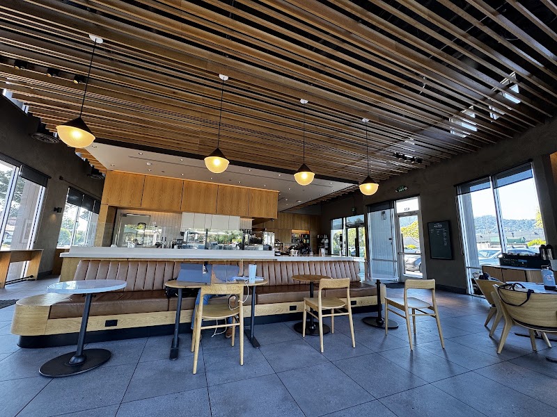 Open seating, warm ambiance