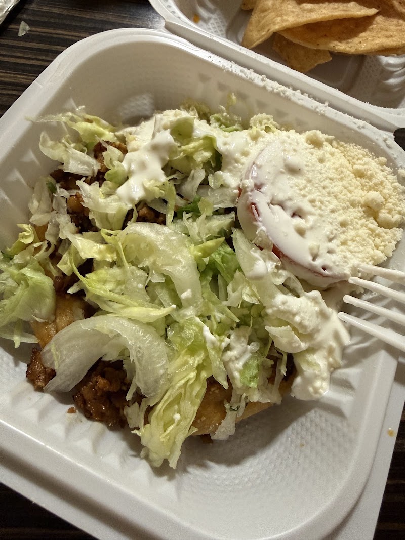 Loaded sope, generous toppings