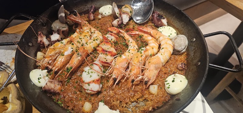 Seafood paella, pan-fresh