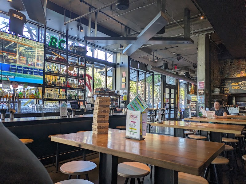 Spacious bar, ready to play