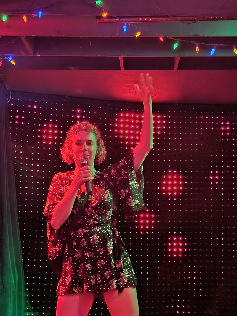 Singer owns the stage