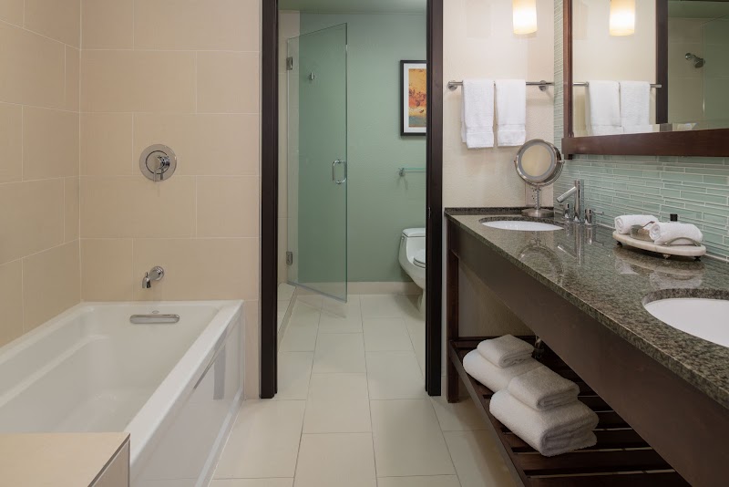 Clean, well-appointed bathroom