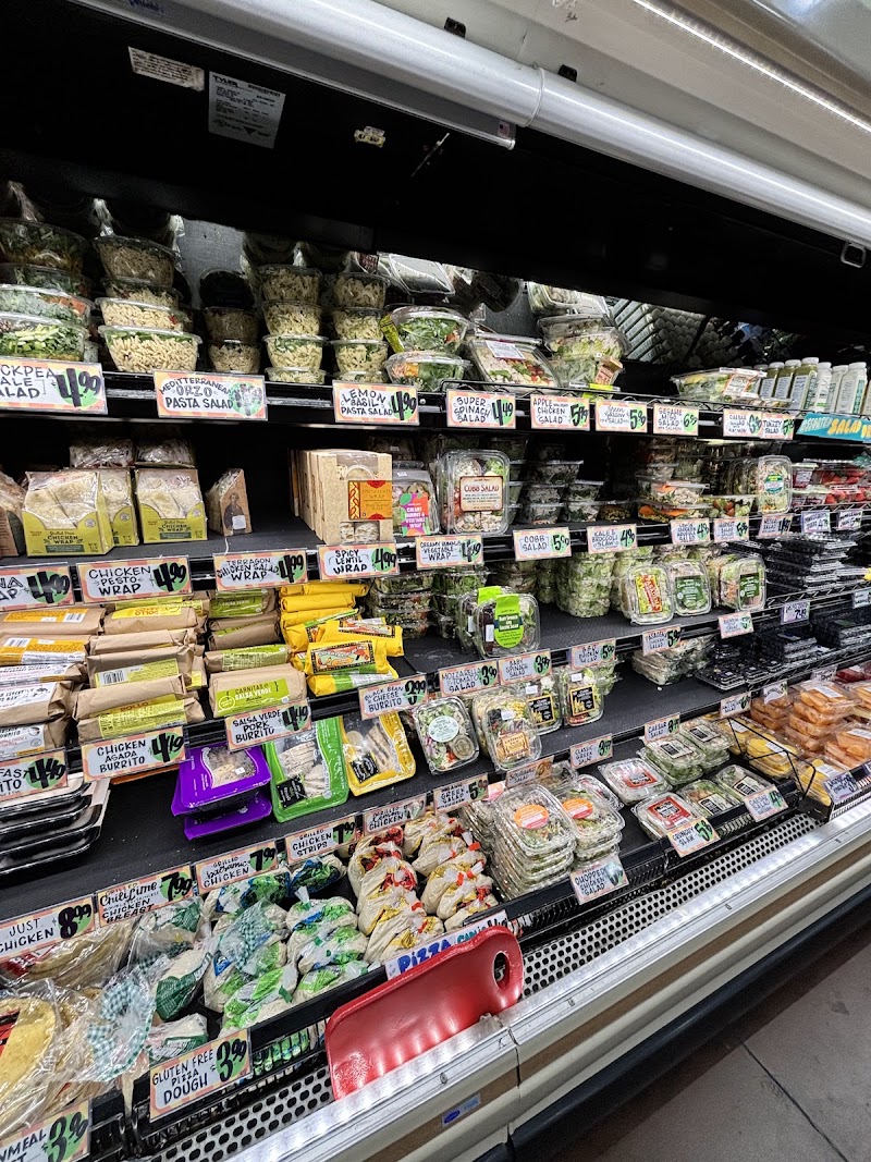 Ready-to-eat meals, stocked shelves