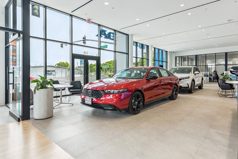 Modern showroom, open floor